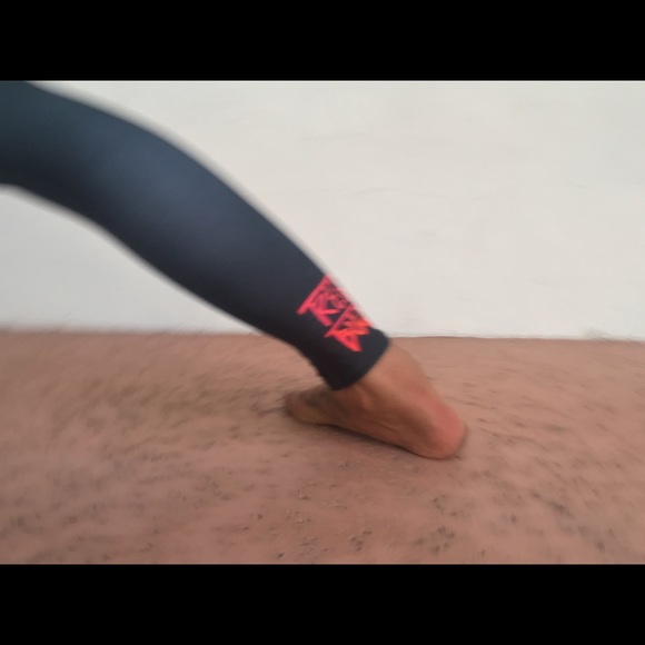 Rebel Buddha basic yoga pants - Picture 5 of 6